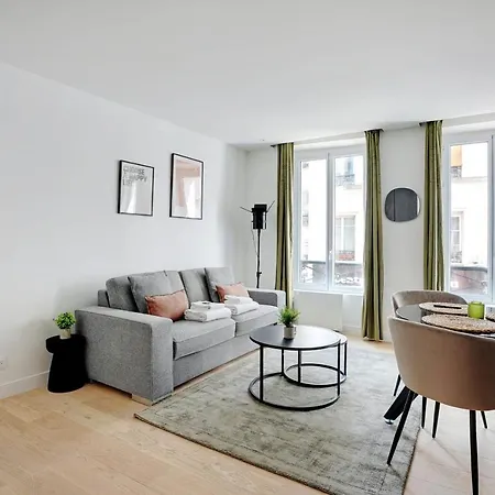 Amazing Studio 2p - Republique Apartment